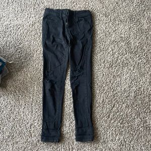 American eagle black distressed jean